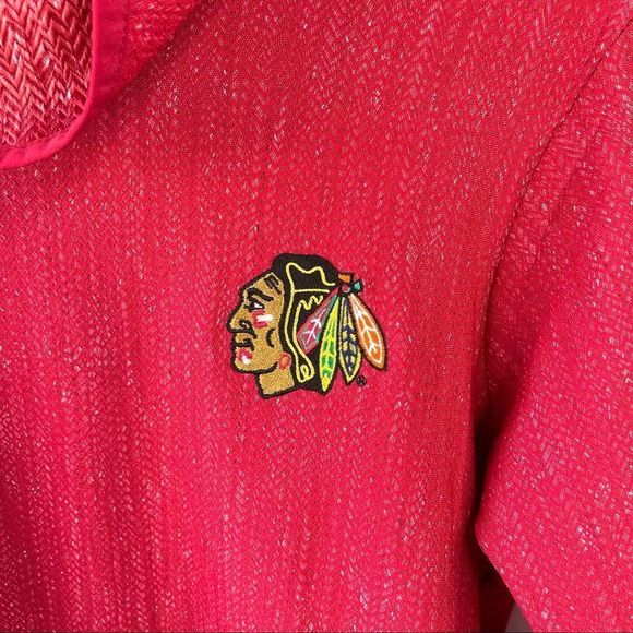 Women’s Antigua Blackhawks Equalizer Cowl Neck Red Pullover Sweatshirt Sz M - Picture 2 of 12